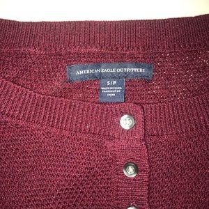 American Eagle maroon sweater